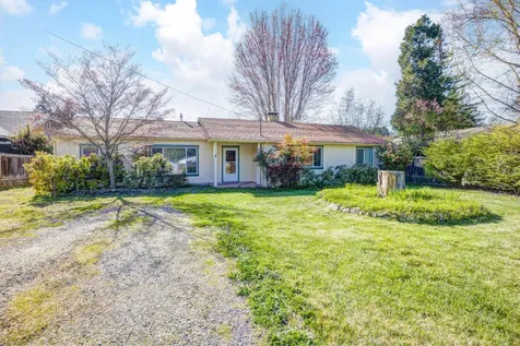 1128 SE Rogue Drive Grants Pass OR 97526