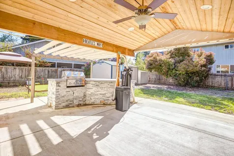 1128 SE Rogue Drive Grants Pass OR 97526