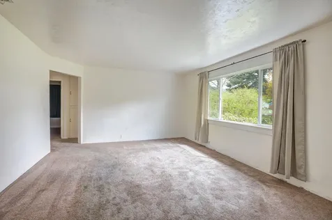 1128 SE Rogue Drive Grants Pass OR 97526