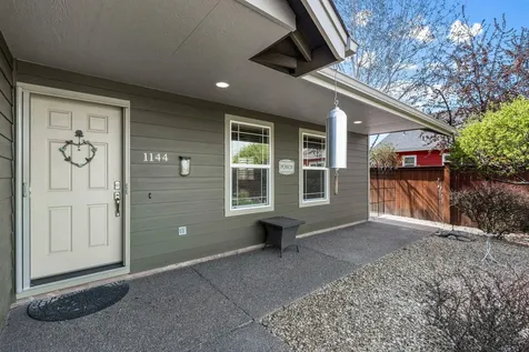 1144 NW Spruce Avenue Redmond OR 97756