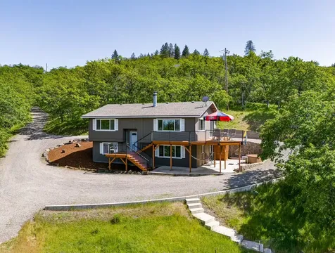 5205 Pioneer Road Medford OR 97501