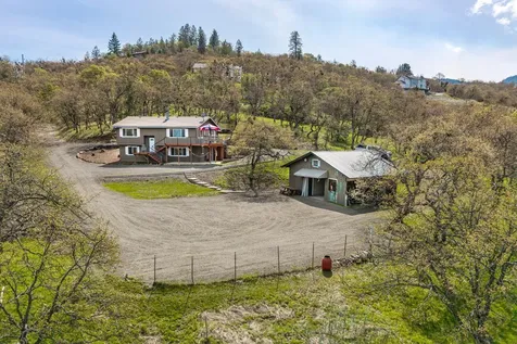5205 Pioneer Road Medford OR 97501