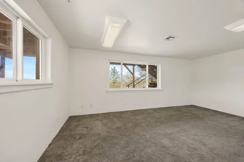 5205 Pioneer Road Medford OR 97501