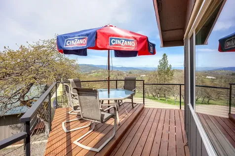 5205 Pioneer Road Medford OR 97501