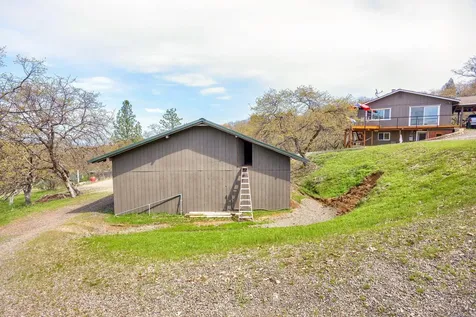5205 Pioneer Road Medford OR 97501