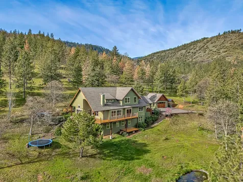 2208 Lupine Drive Ashland OR 97520