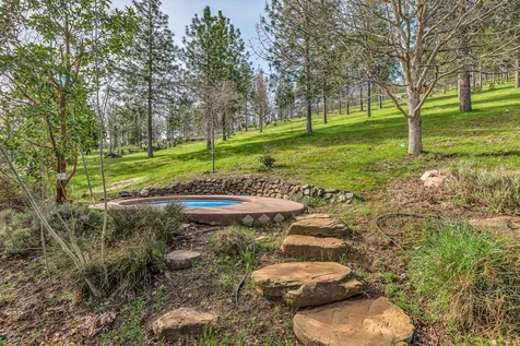 2208 Lupine Drive Ashland OR 97520