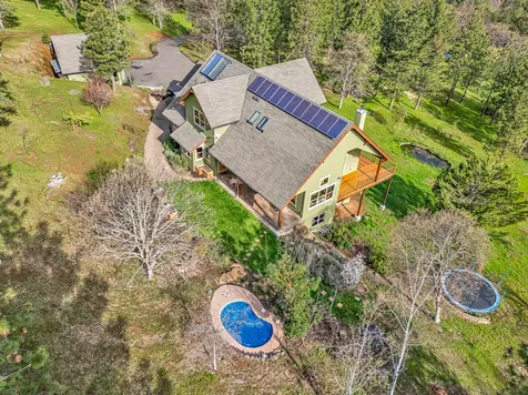 2208 Lupine Drive Ashland OR 97520