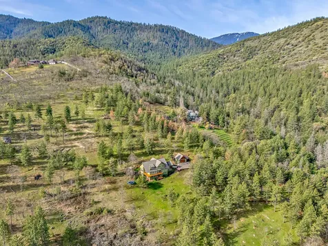 2208 Lupine Drive Ashland OR 97520