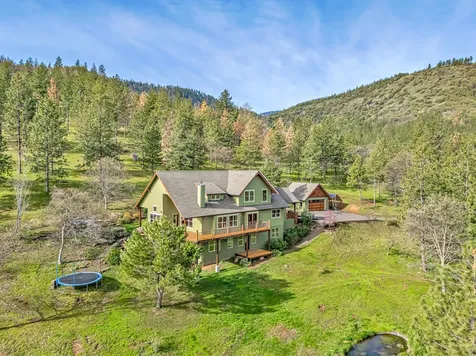 2208 Lupine Drive Ashland OR 97520
