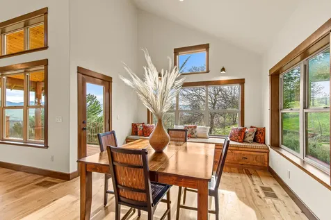 2208 Lupine Drive Ashland OR 97520