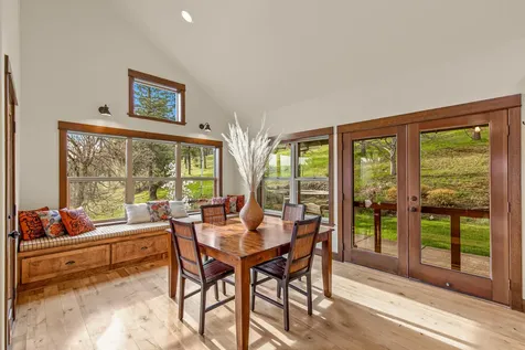 2208 Lupine Drive Ashland OR 97520