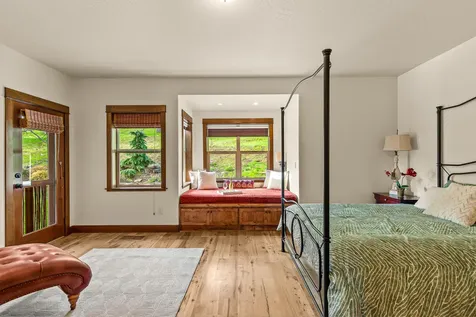 2208 Lupine Drive Ashland OR 97520