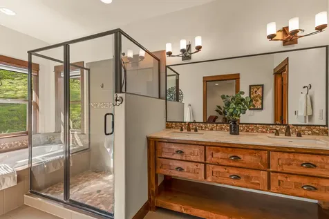 2208 Lupine Drive Ashland OR 97520