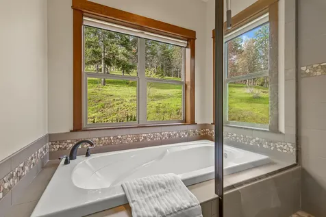 2208 Lupine Drive Ashland OR 97520