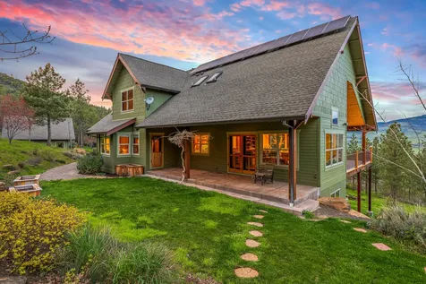 2208 Lupine Drive Ashland OR 97520