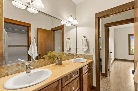 2208 Lupine Drive Ashland OR 97520