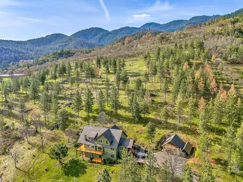 2208 Lupine Drive Ashland OR 97520