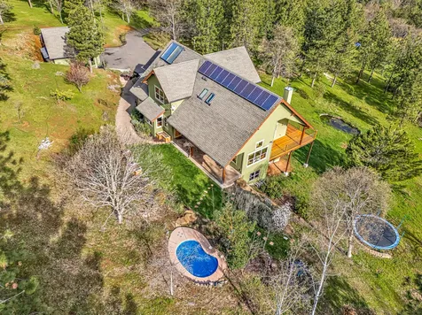 2208 Lupine Drive Ashland OR 97520