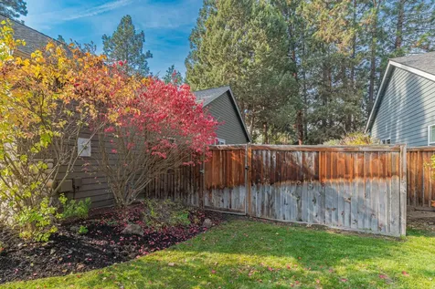 19858 Powers Road Bend OR 97702