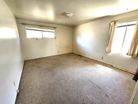 180 Dahlia Street Klamath Falls OR 97601