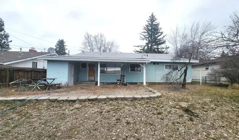 180 Dahlia Street Klamath Falls OR 97601