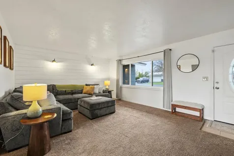4750 Onyx Avenue Klamath Falls OR 97603