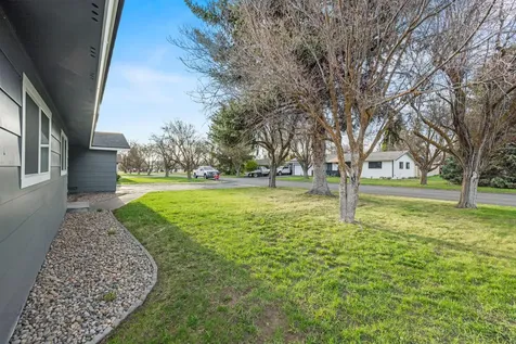 4750 Onyx Avenue Klamath Falls OR 97603