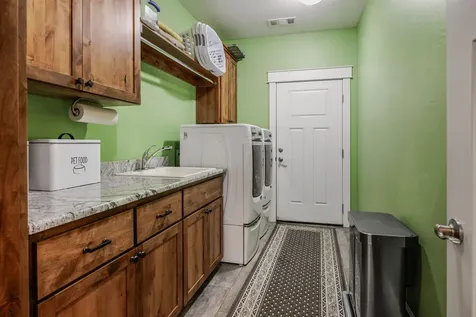 970 Shafer Lane Medford OR 97501