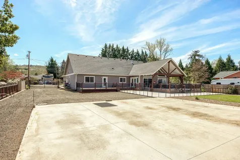 970 Shafer Lane Medford OR 97501