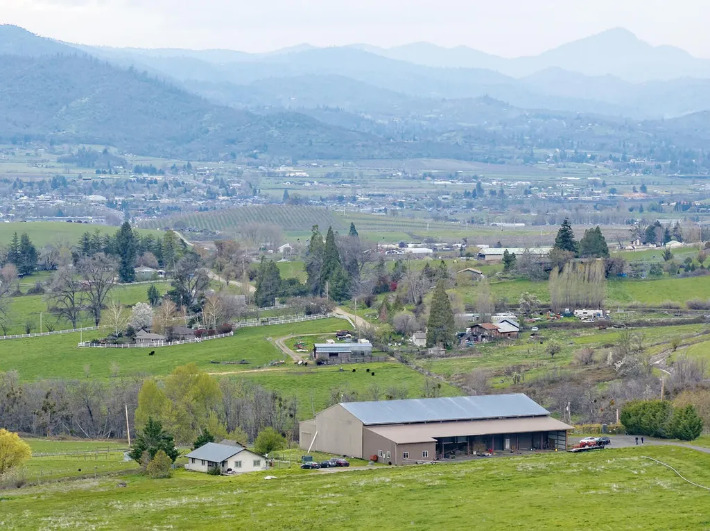 1620 Butler Creek Road Ashland OR 97520