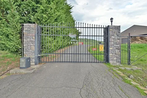 1620 Butler Creek Road Ashland OR 97520