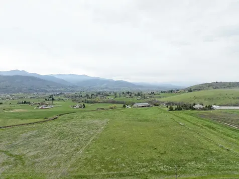 1620 Butler Creek Road Ashland OR 97520