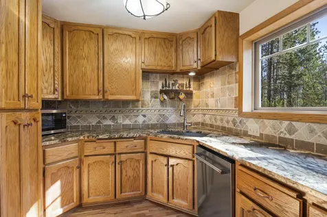 56865 Gina Lane Bend OR 97707