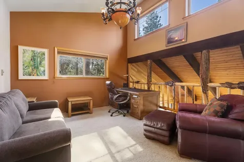 56865 Gina Lane Bend OR 97707