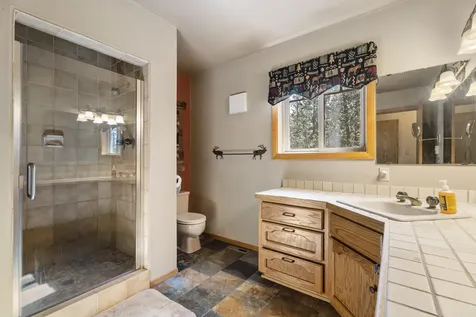 56865 Gina Lane Bend OR 97707