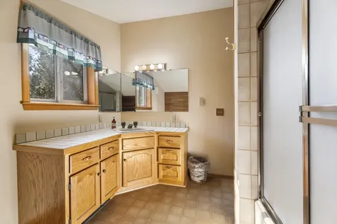 56865 Gina Lane Bend OR 97707