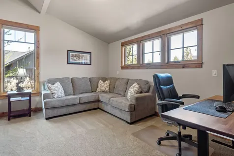 16584 SW Wildhorse Court Powell Butte OR 97753