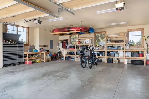 16584 SW Wildhorse Court Powell Butte OR 97753