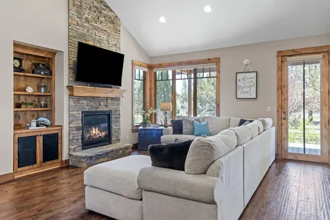 16584 SW Wildhorse Court Powell Butte OR 97753