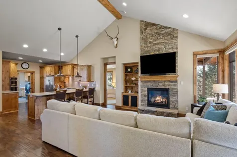 16584 SW Wildhorse Court Powell Butte OR 97753