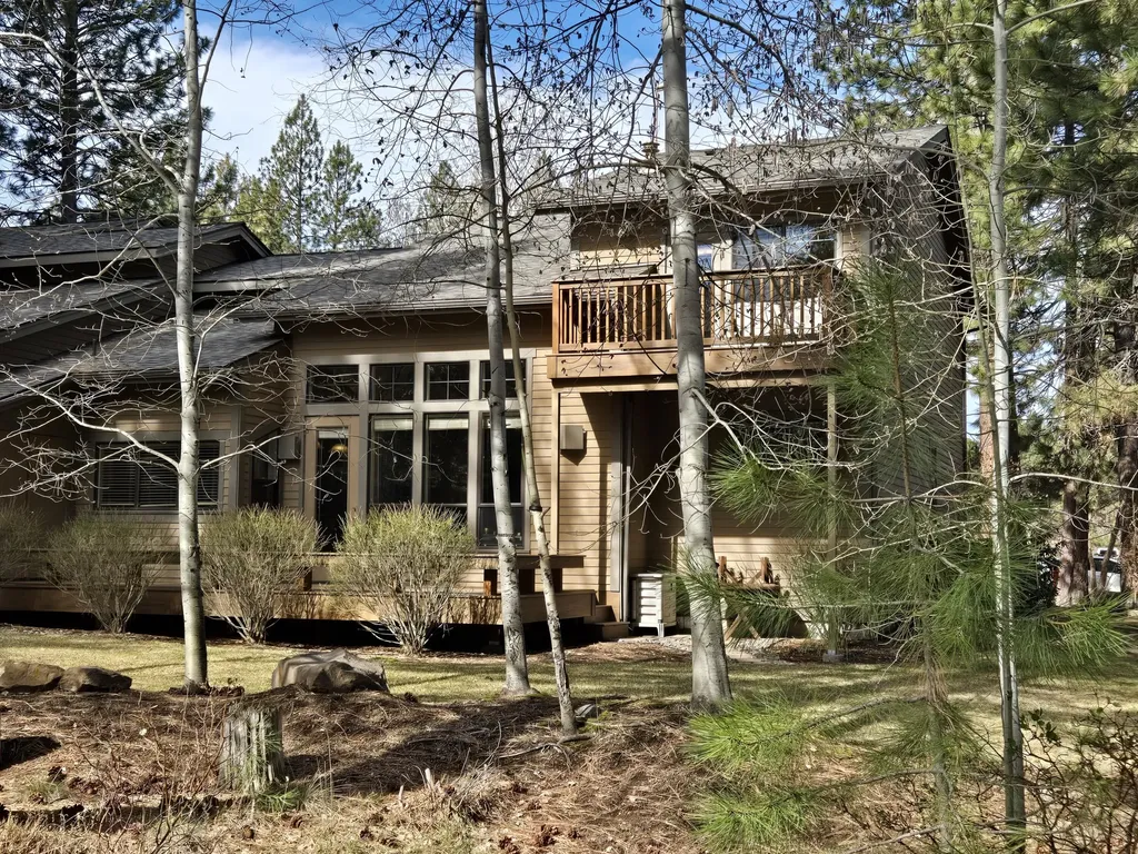 60512 Elkai Woods Drive Bend OR 97702