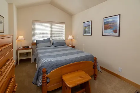 60512 Elkai Woods Drive Bend OR 97702