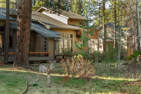 60512 Elkai Woods Drive Bend OR 97702