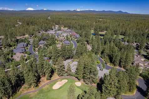60512 Elkai Woods Drive Bend OR 97702