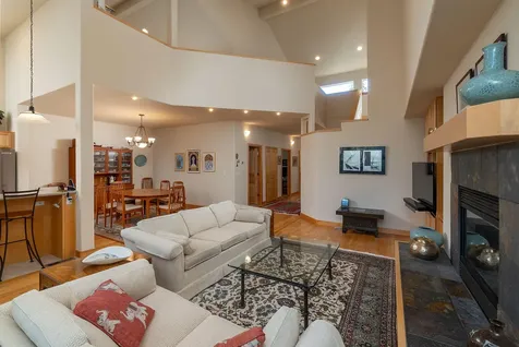 60512 Elkai Woods Drive Bend OR 97702
