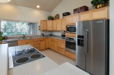 60512 Elkai Woods Drive Bend OR 97702