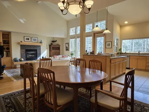 60512 Elkai Woods Drive Bend OR 97702