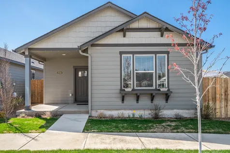 2590 NW Teak Place Redmond OR 97756