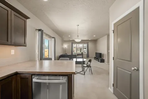 2590 NW Teak Place Redmond OR 97756